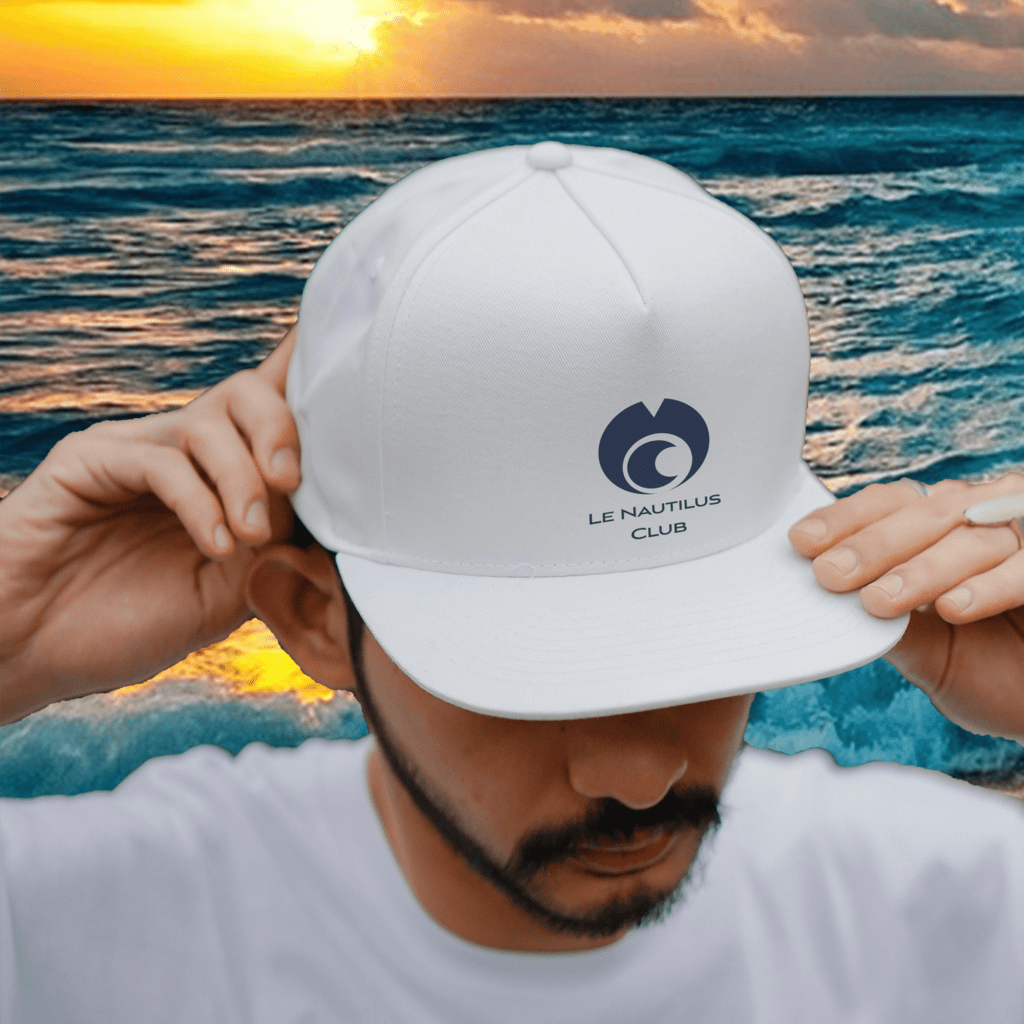 Mockup sur une casquette du logo